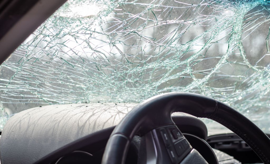 Common Windshield Issues and Their Repair Solutions
